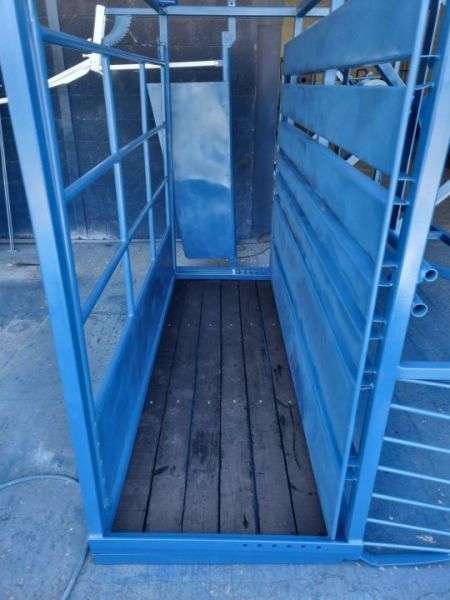 Cattle Operating Table 2